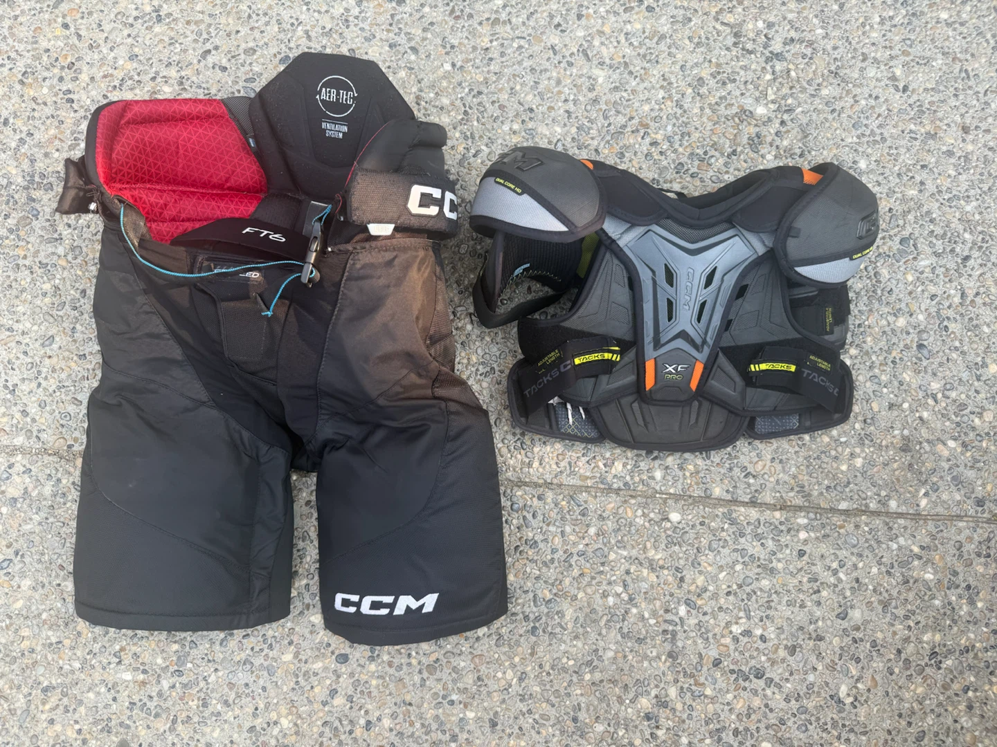 CCM XF Pro hockey shoulder pads  Small & CCM FT6 men medium