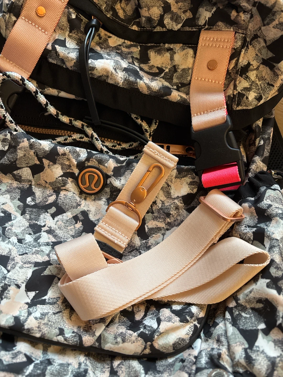 Lululemon Backpack - photo 2