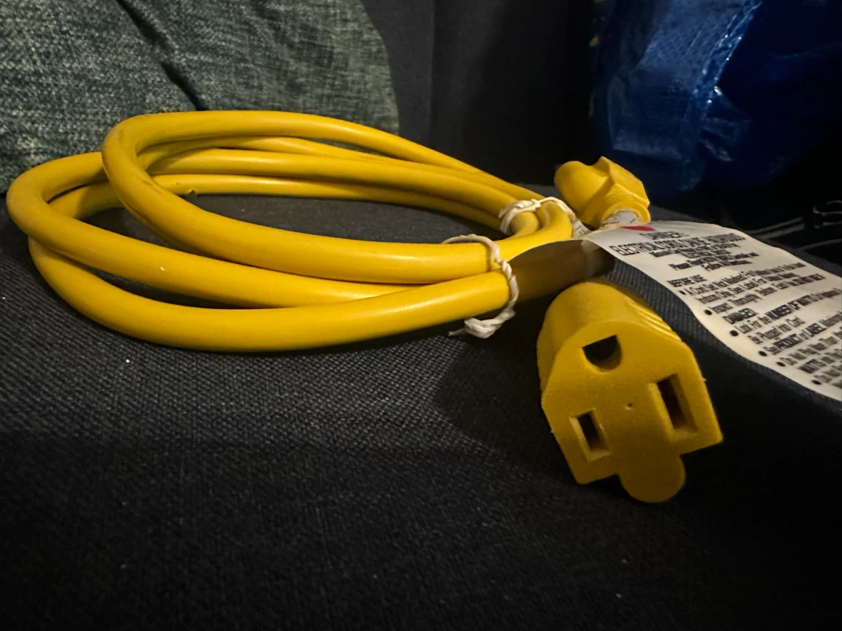 Yellow Power Extension Cord 2 mt - photo 3