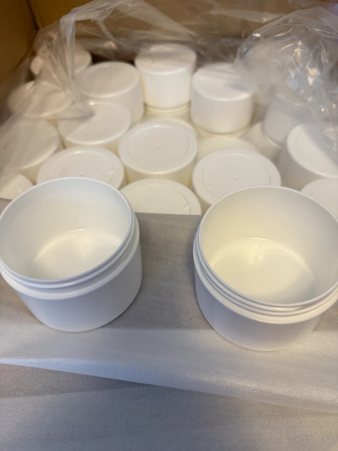 Taral 89MM Smooth Side & Top White Unlined Caps (370 ct) - photo 2