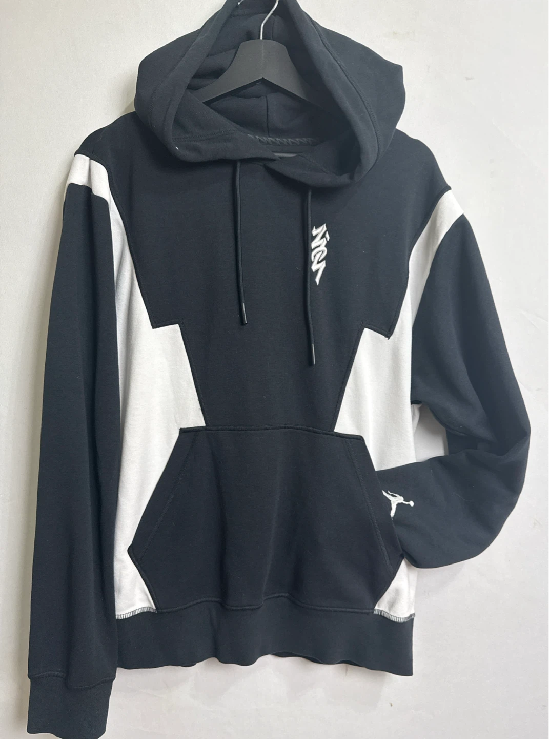 Jordan Standard Fit Hoodie
