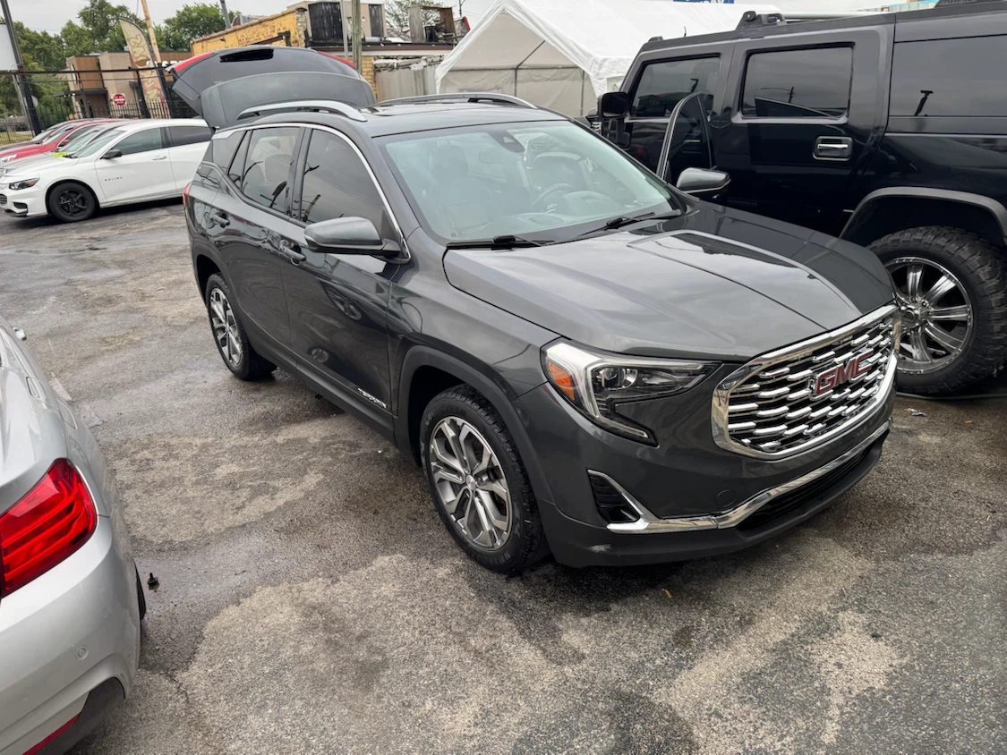 2021 GMC Terrain SUV - photo 2