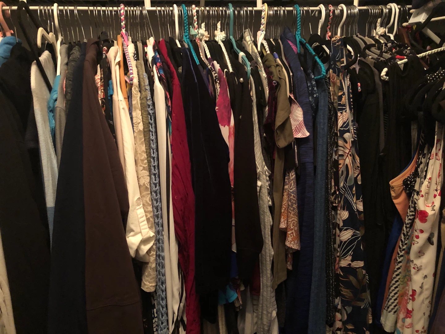 Ladies, assorted clothing size large/extra large $5 per piece