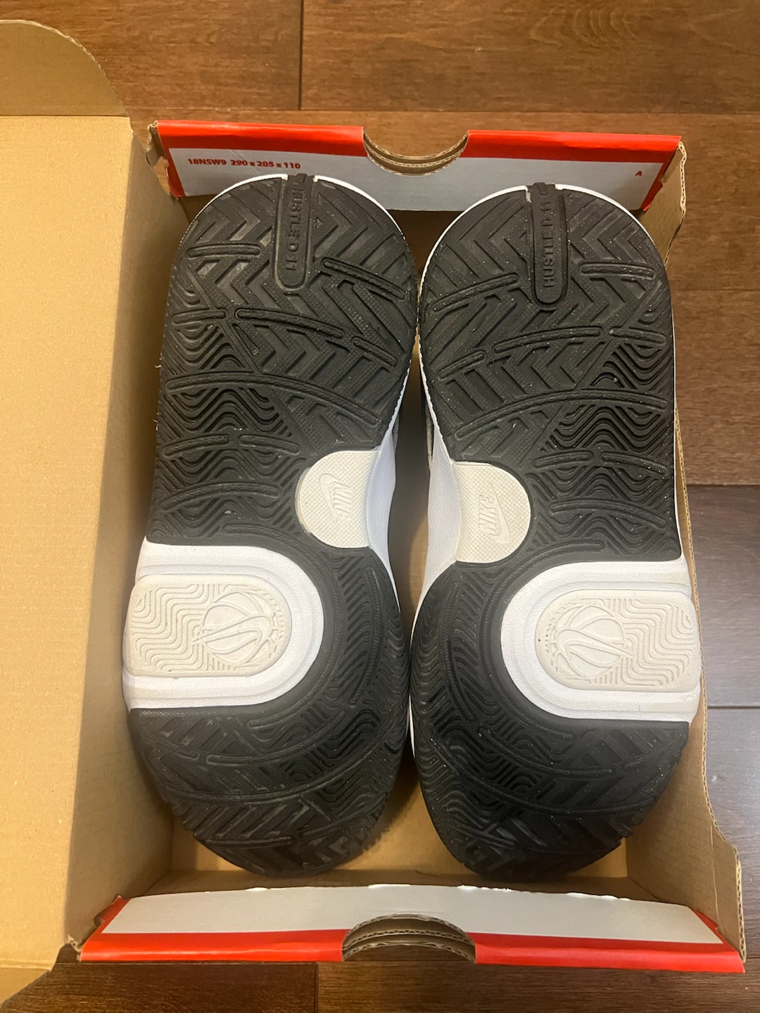 Nike Team Hustle D 11 Basketball Shoes - photo 4