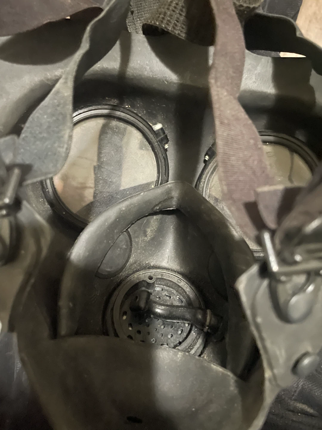 Black Gas Mask with Filter - photo 3