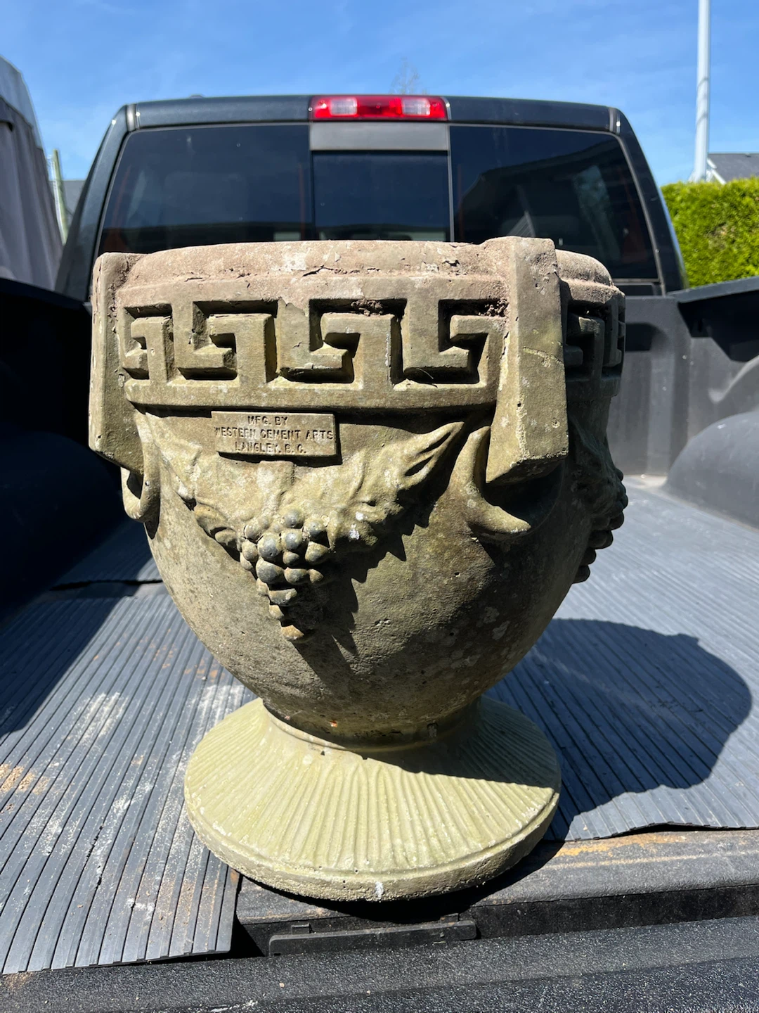 Vintage Greek style cement planter - photo 4