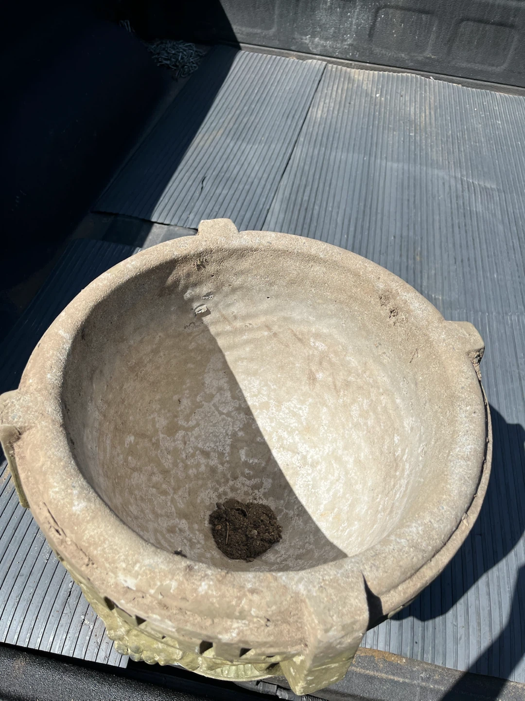 Vintage Greek style cement planter - photo 5