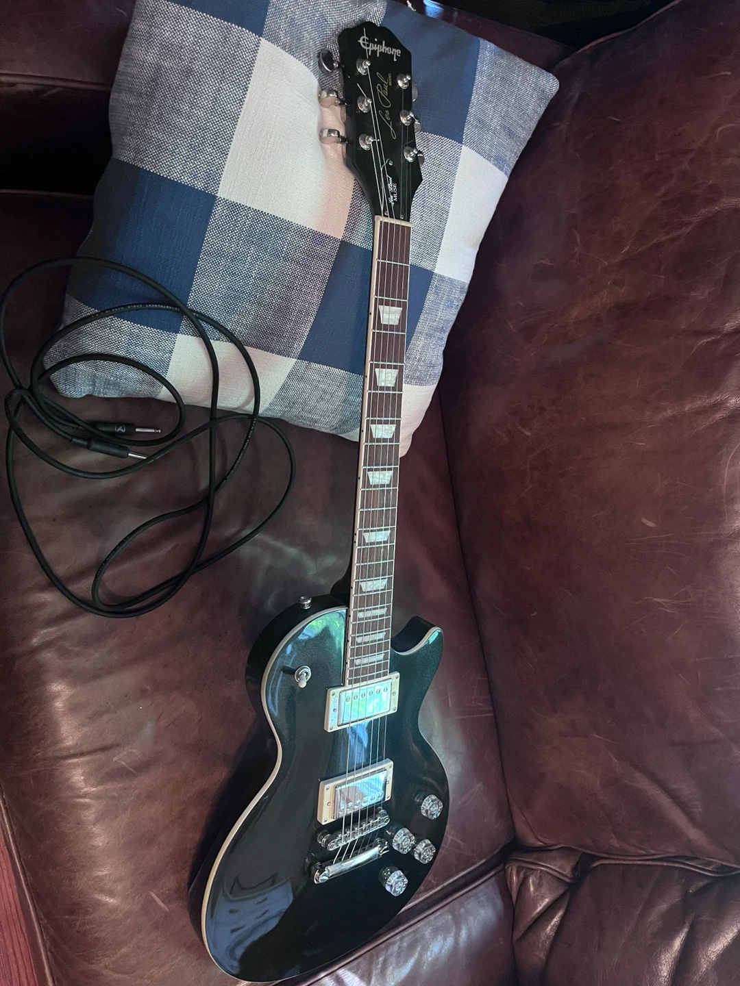 Electric guitar for sale