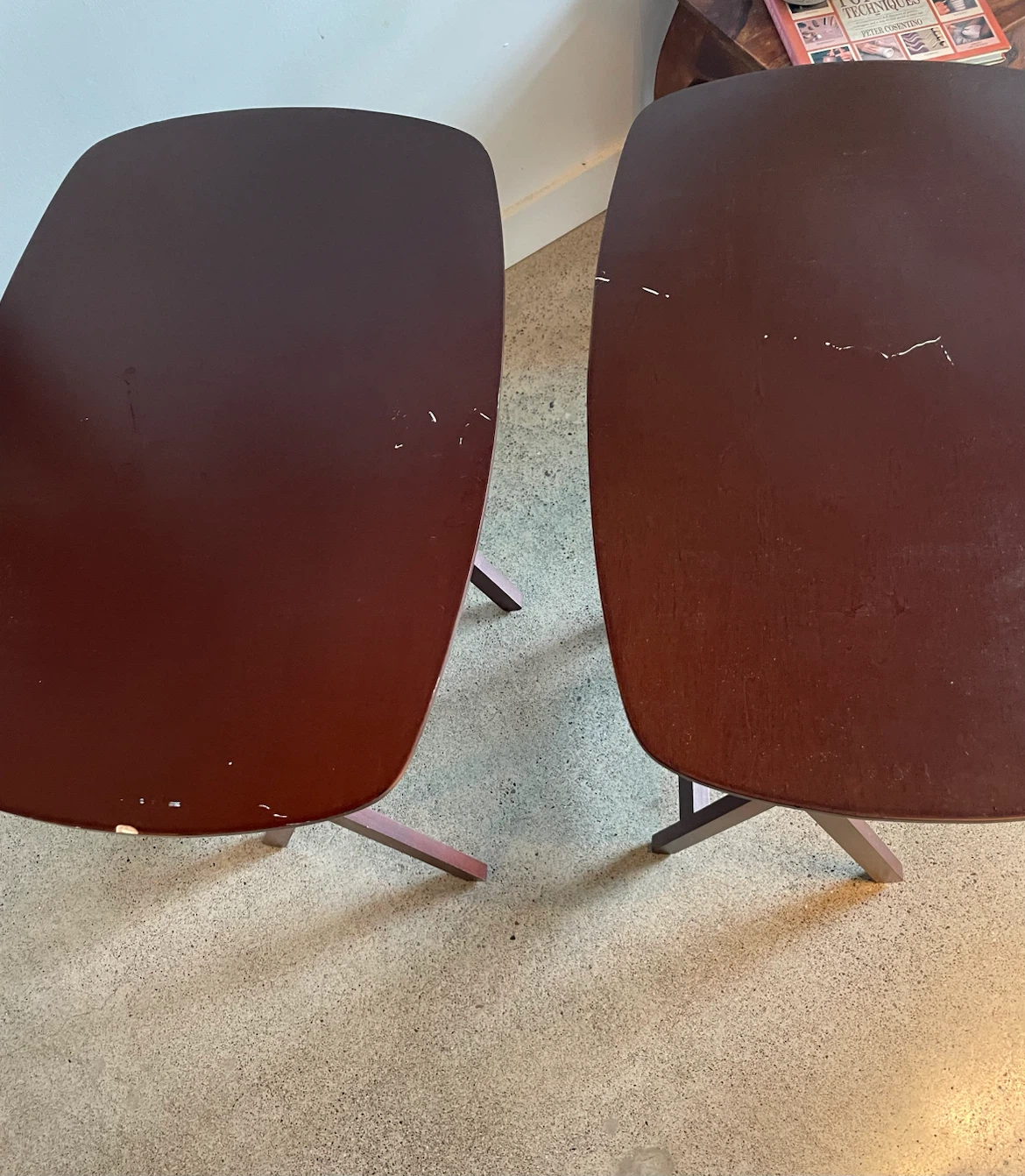 Set of 2 Dark Wood TV Trays - photo 2