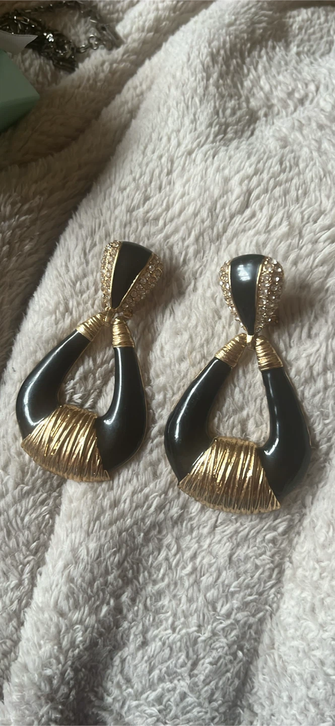 Priced to sell fast! Zara Gold and Black Teardrop Earrings