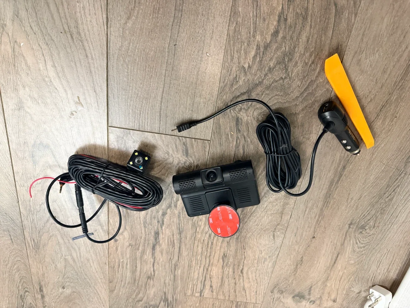 Brand New, Dash Cam (Front + Cabin + Rear Backup Cam) - photo 2