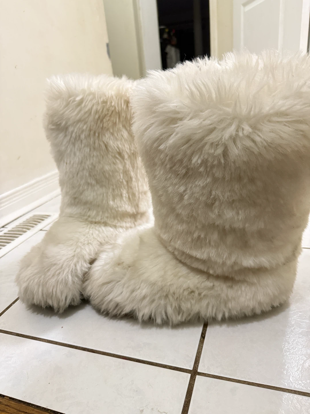 White Faux Fur Boots - photo 2