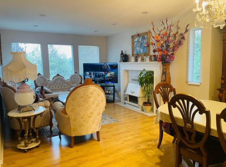Room for share only single student or working in Abbotsford