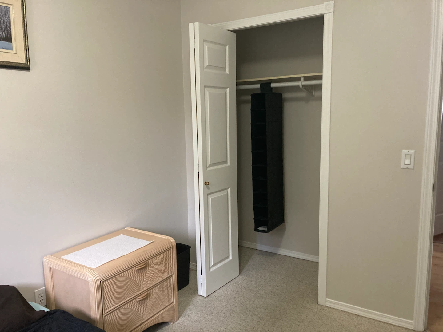 Room for share only single student or working in Abbotsford - photo 3