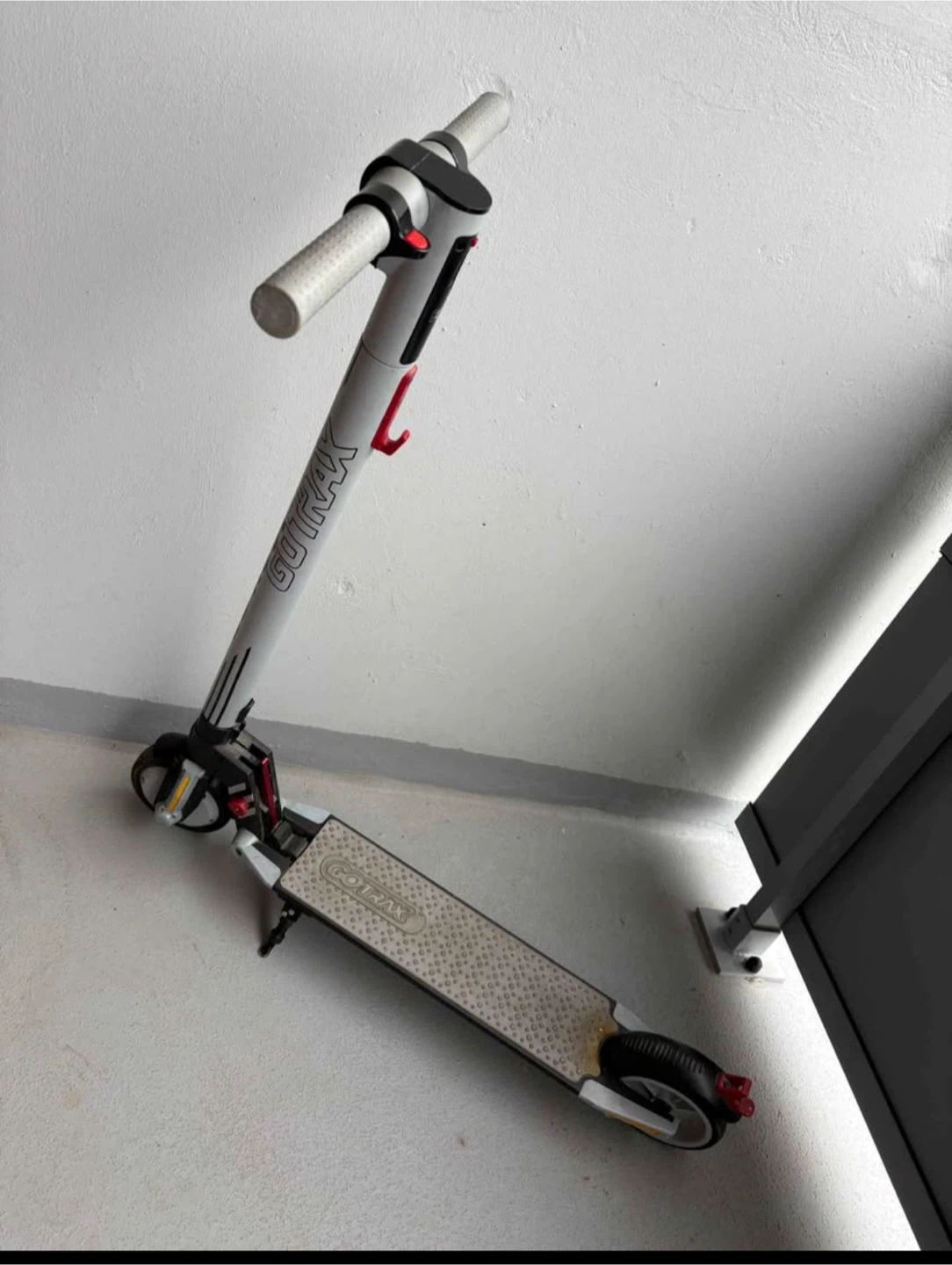 GOTRAX Electric Scooter - photo 3