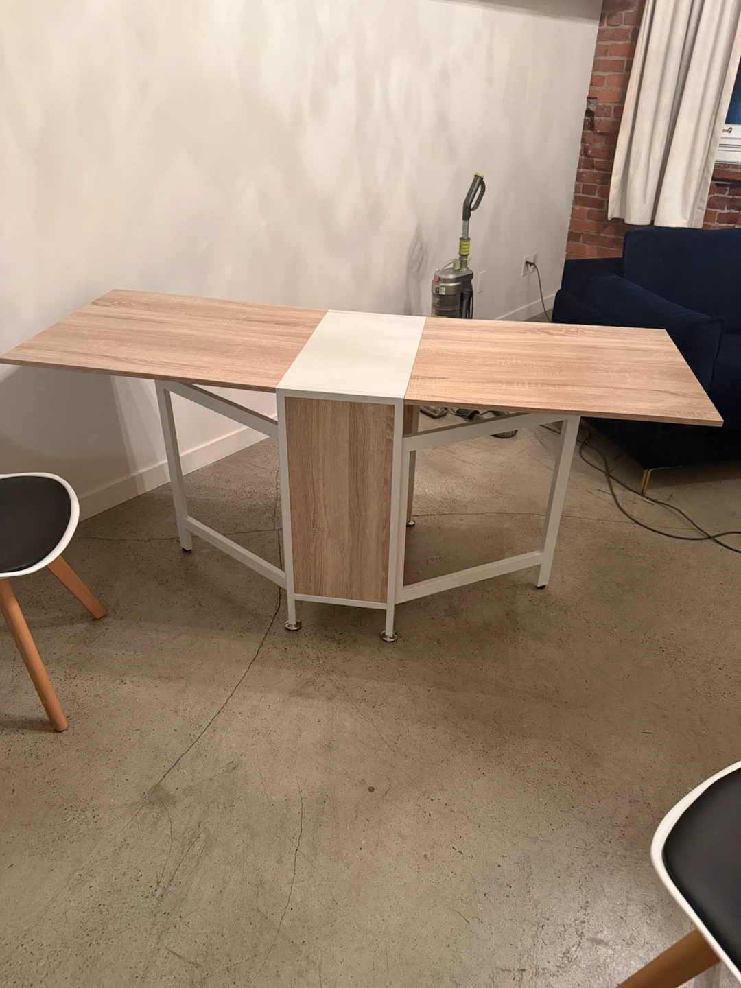 Folding table and two chairs - photo 3