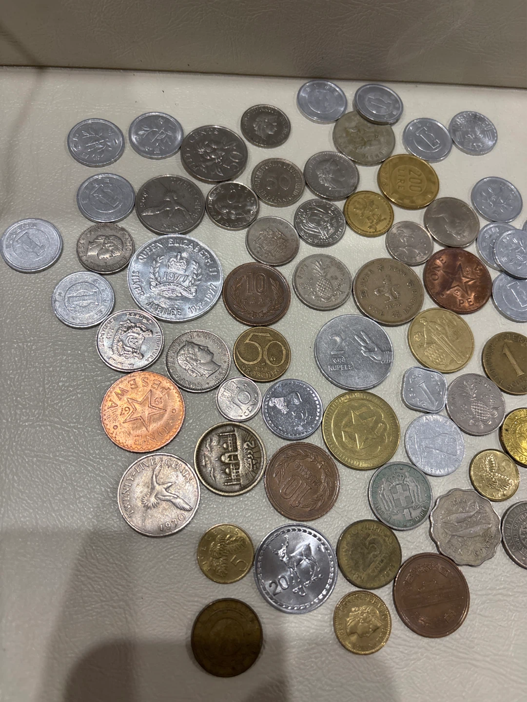 Assorted Collection of World Coins - photo 3