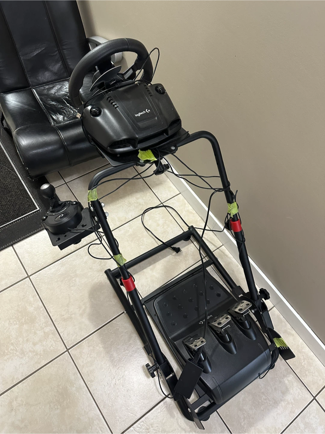 Logitech G29 Driving Force Racing Wheel and Pedals - photo 2