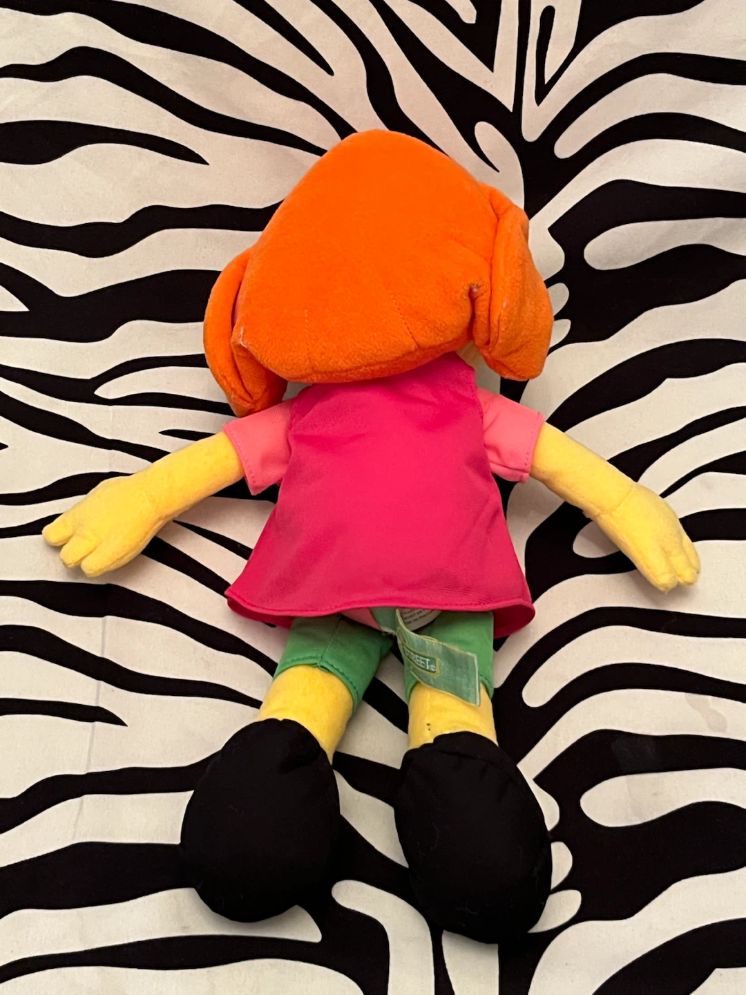 🩷 Gund Sesame Street Julia Plush Toy 🩷 - photo 3