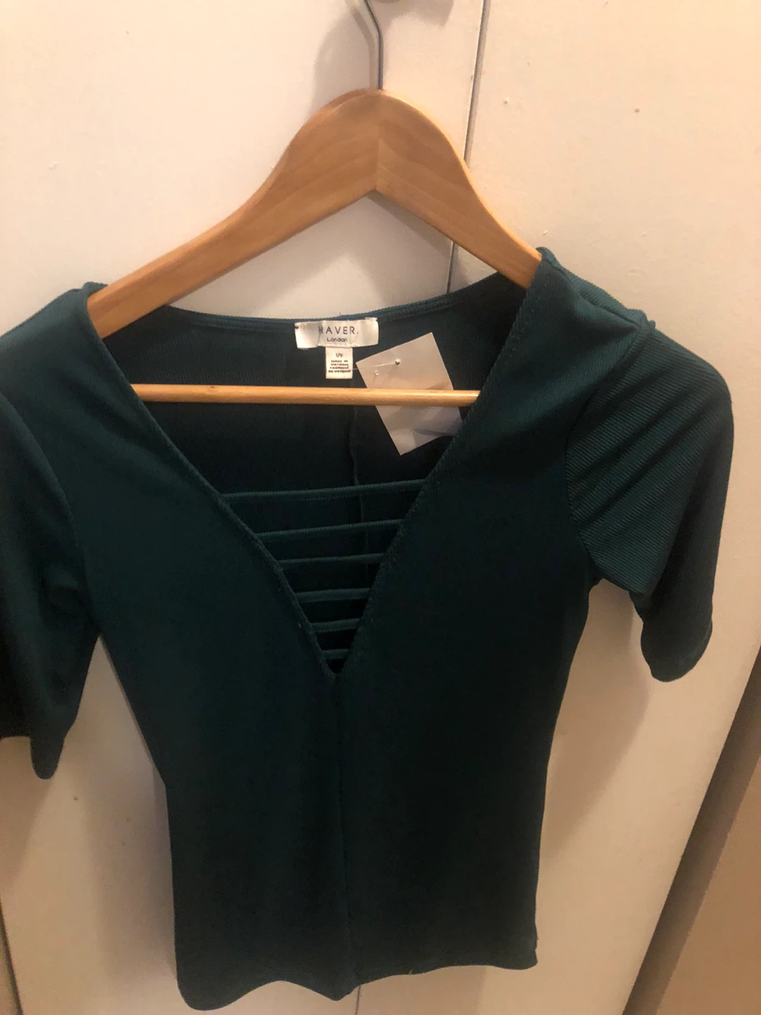NEW Forest Green HAVER London V-Neck Top