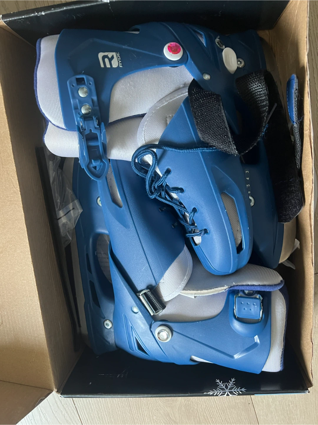 Ryde Ice Skates Size 3-6 - photo 2