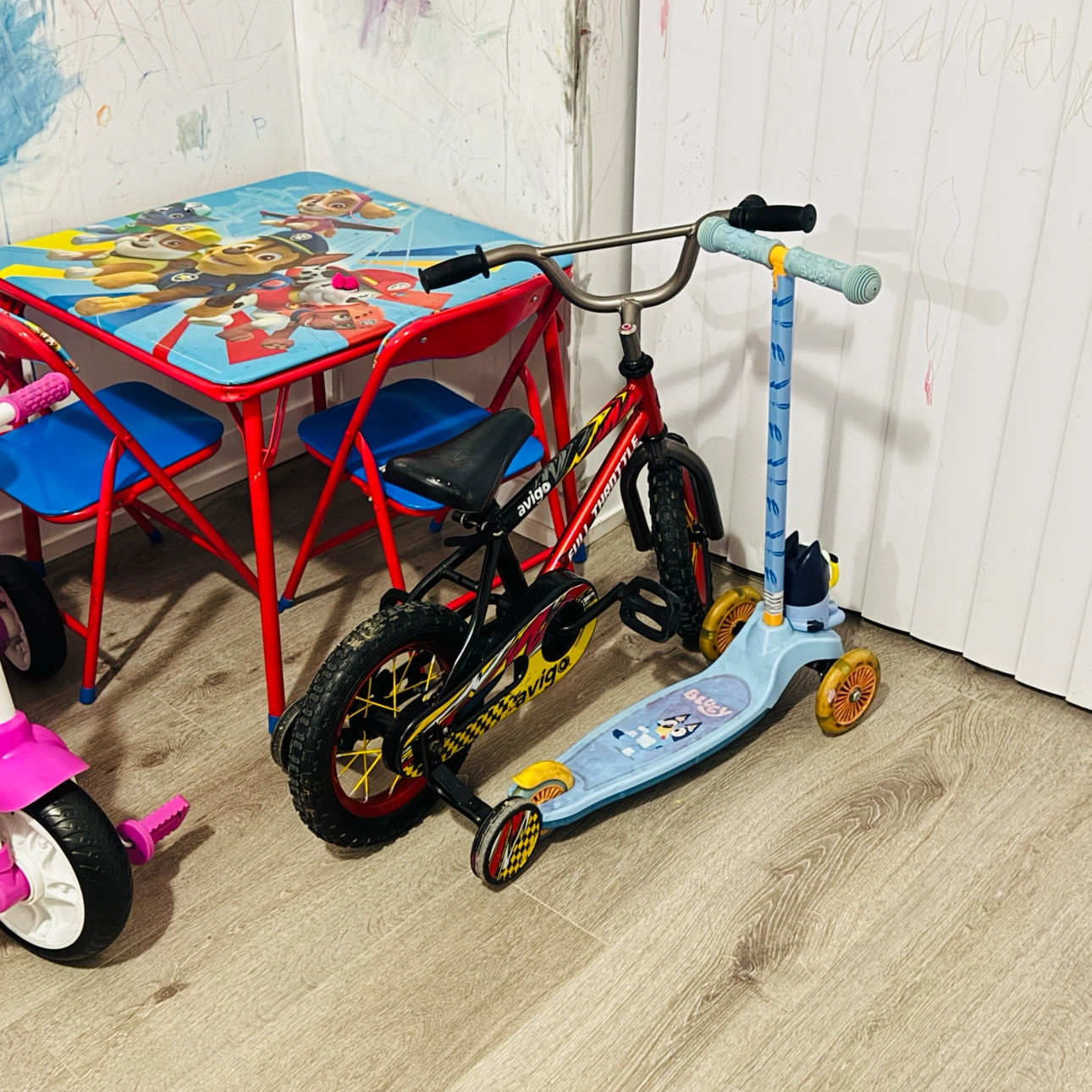 Little Tikes Tricycle and Paw Patrol Table Set - photo 2