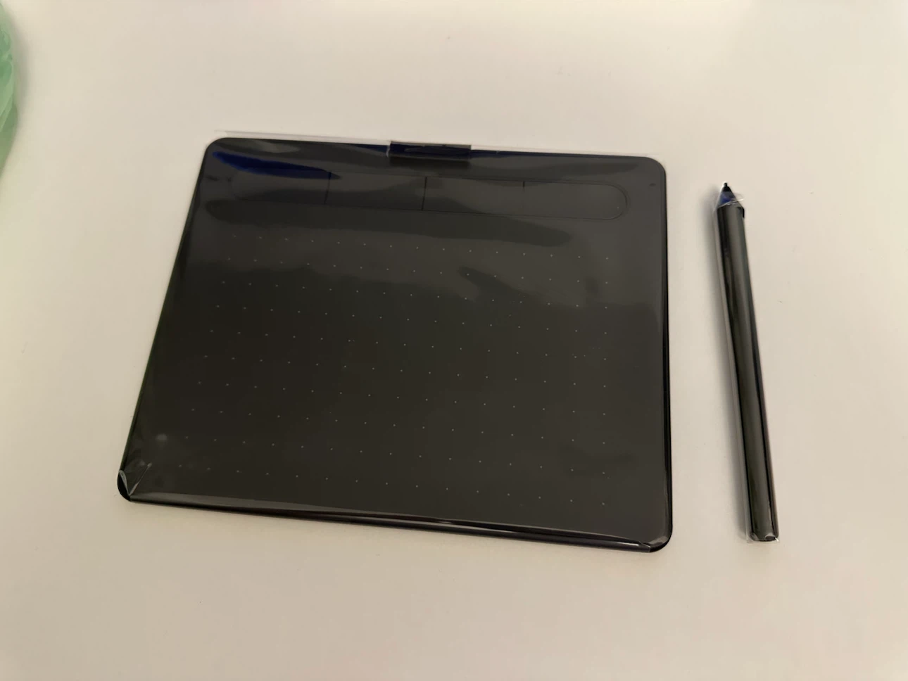 Wacom Intuos Small Drawing Tablet - Brand New - photo 5
