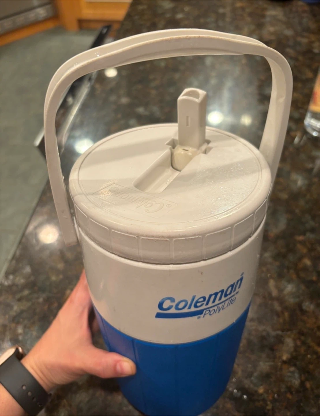 2L Coleman PolyLife Water Jug - photo 2