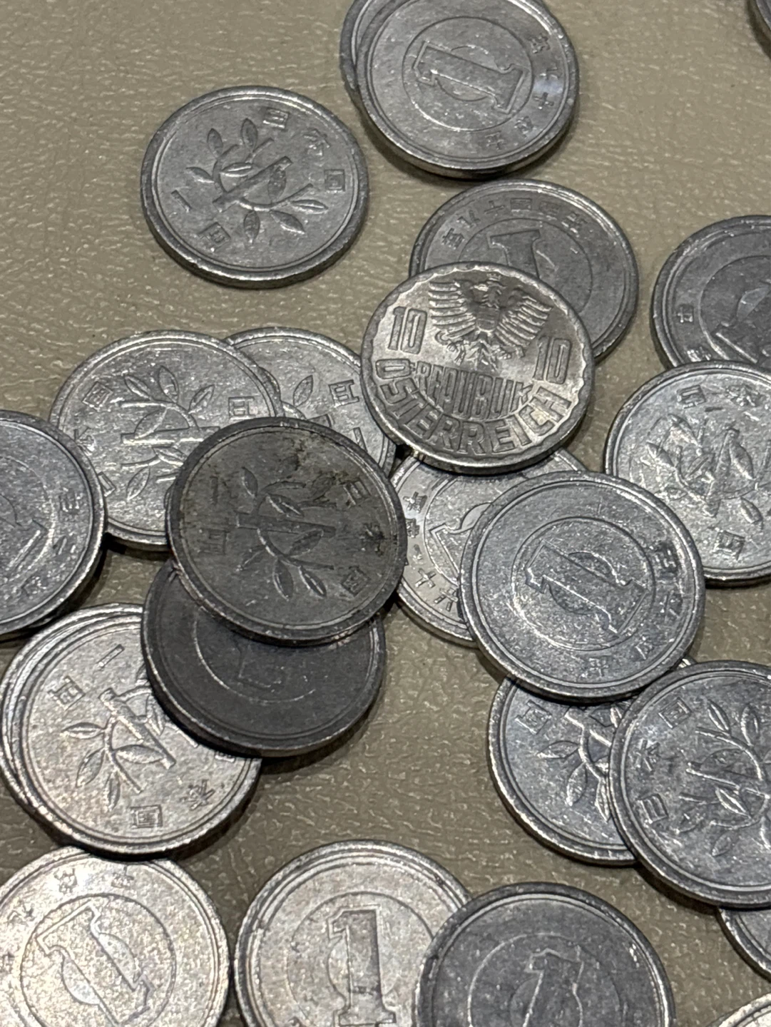 Mixed Japanese Yen Coins - photo 3