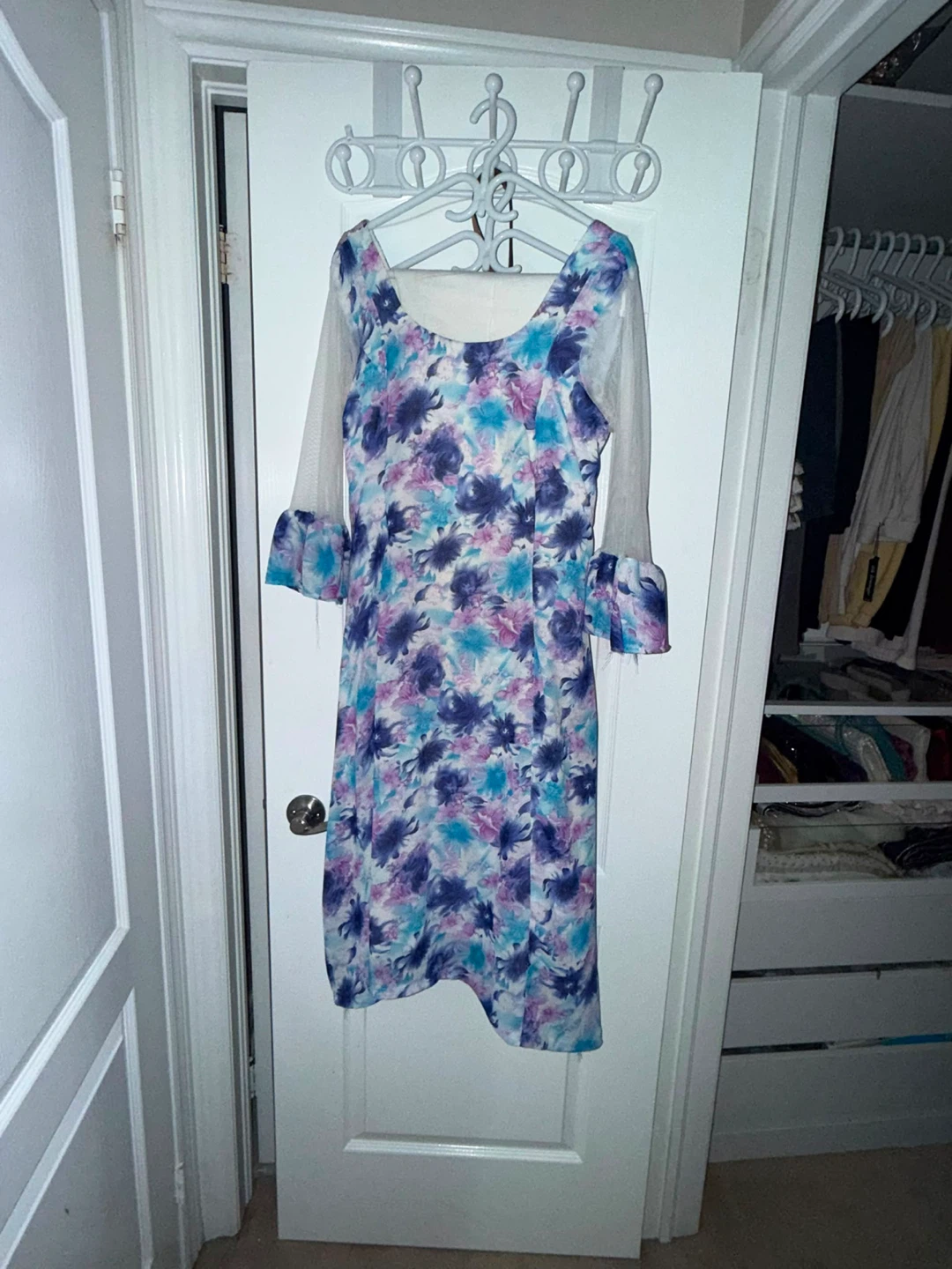 Women's Floral Print suit with Sheer Sleeves - photo 2