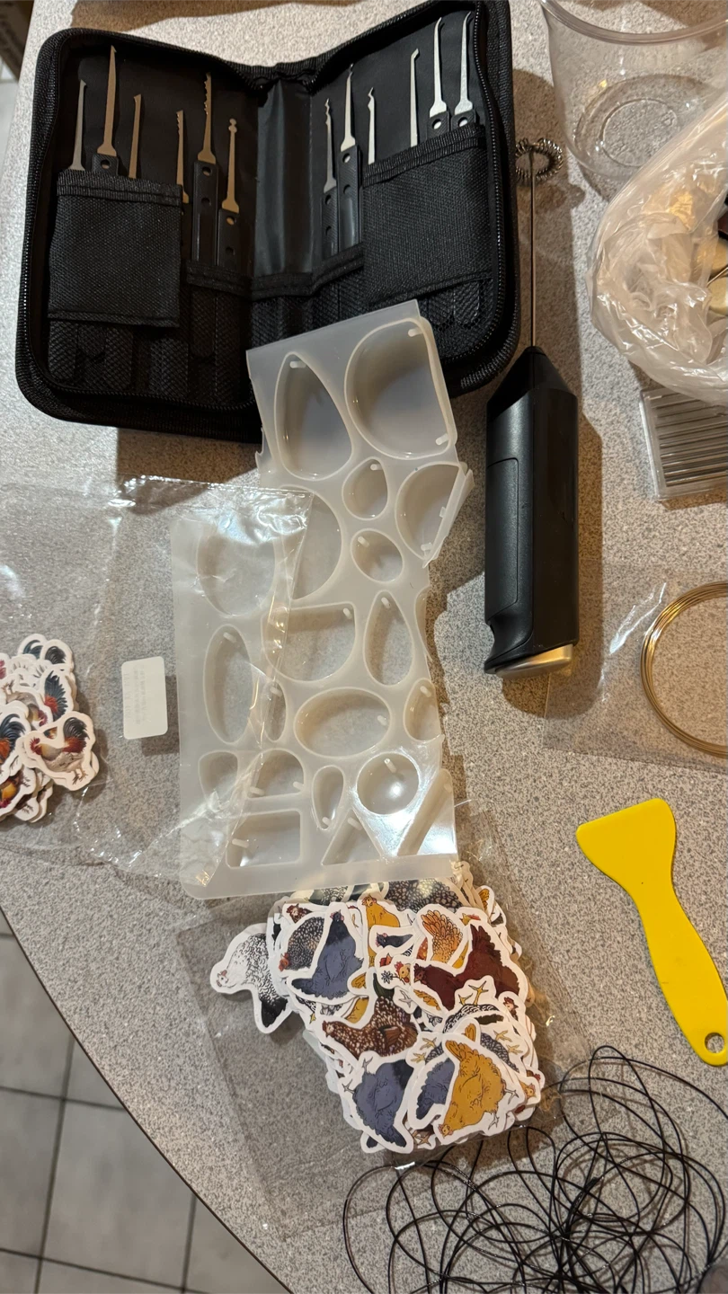 Resin Crafting Kit with Molds and Supplies - photo 4