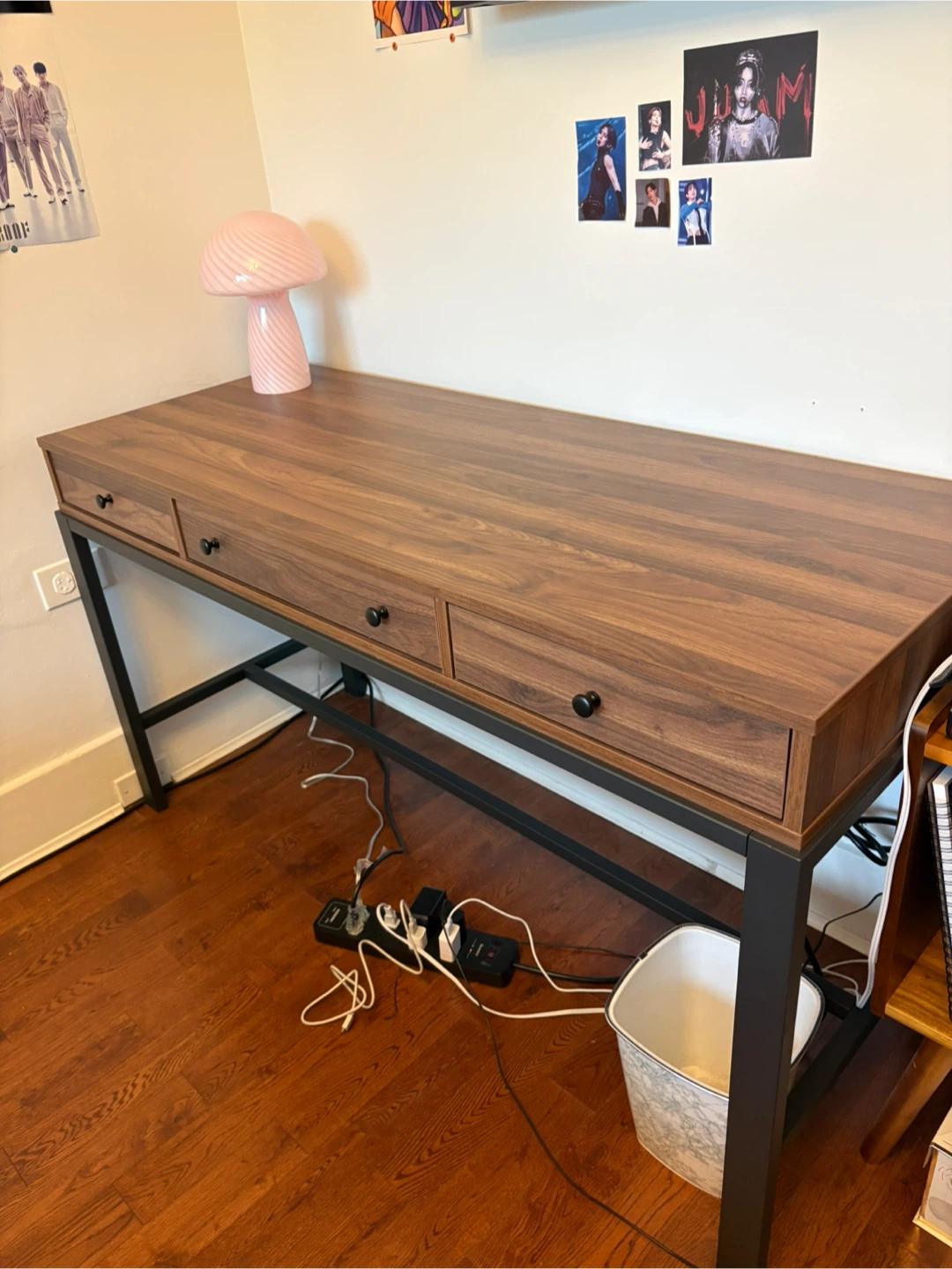 Desk with Black Metal Frame - photo 2