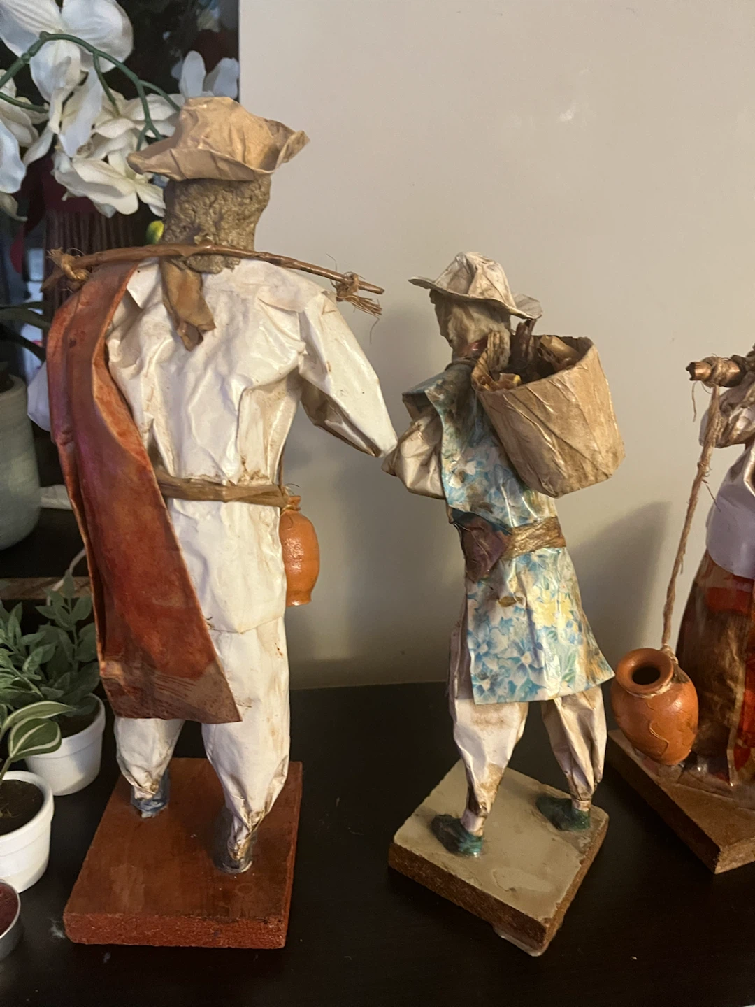 Paper Mache Figurines - Set of 3 - photo 5