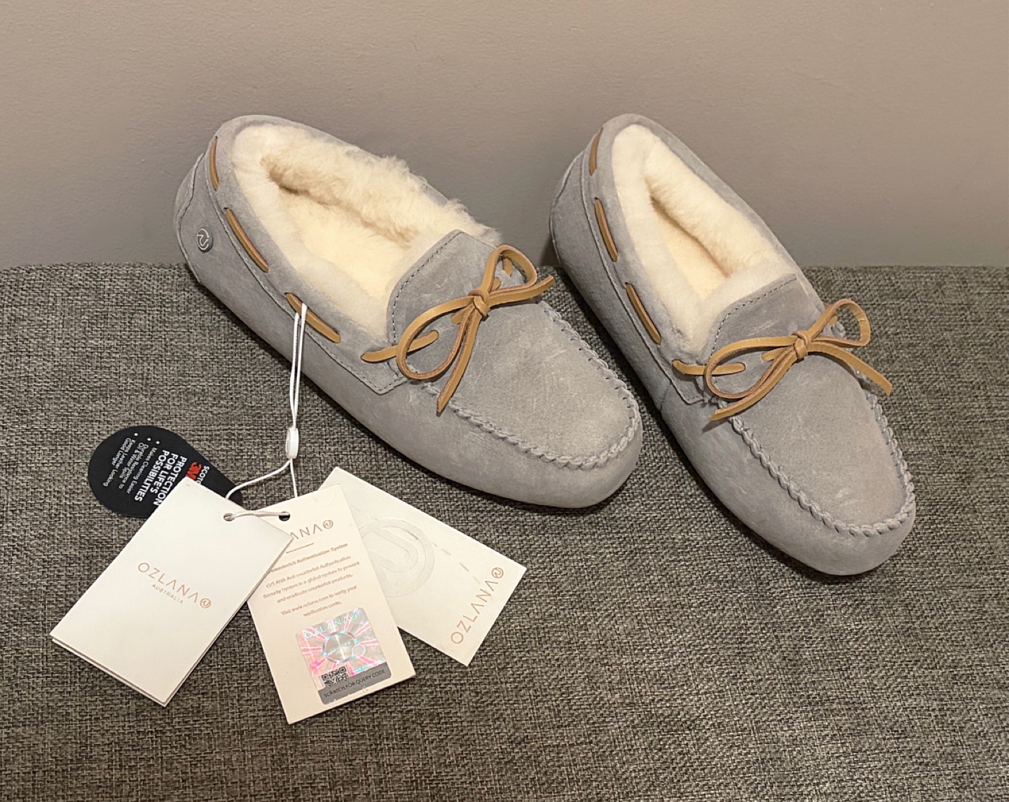UGG OZLANA Australia Moccasin Sheepskin Loafers