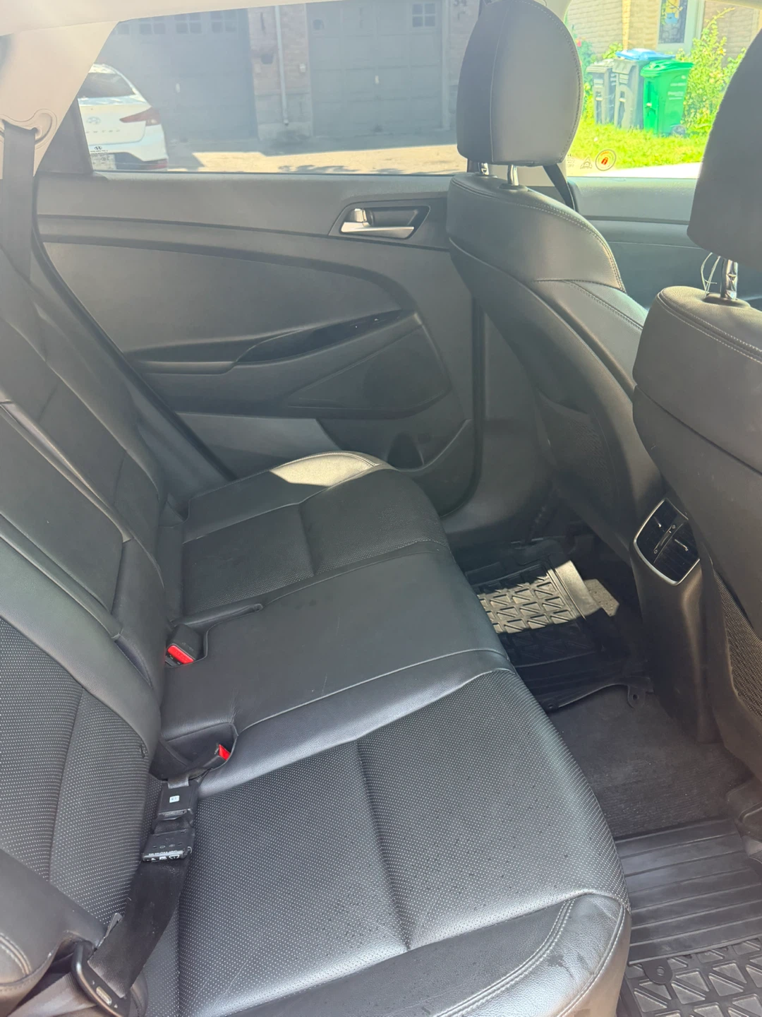 Hyundai Tucson SUV - photo 5