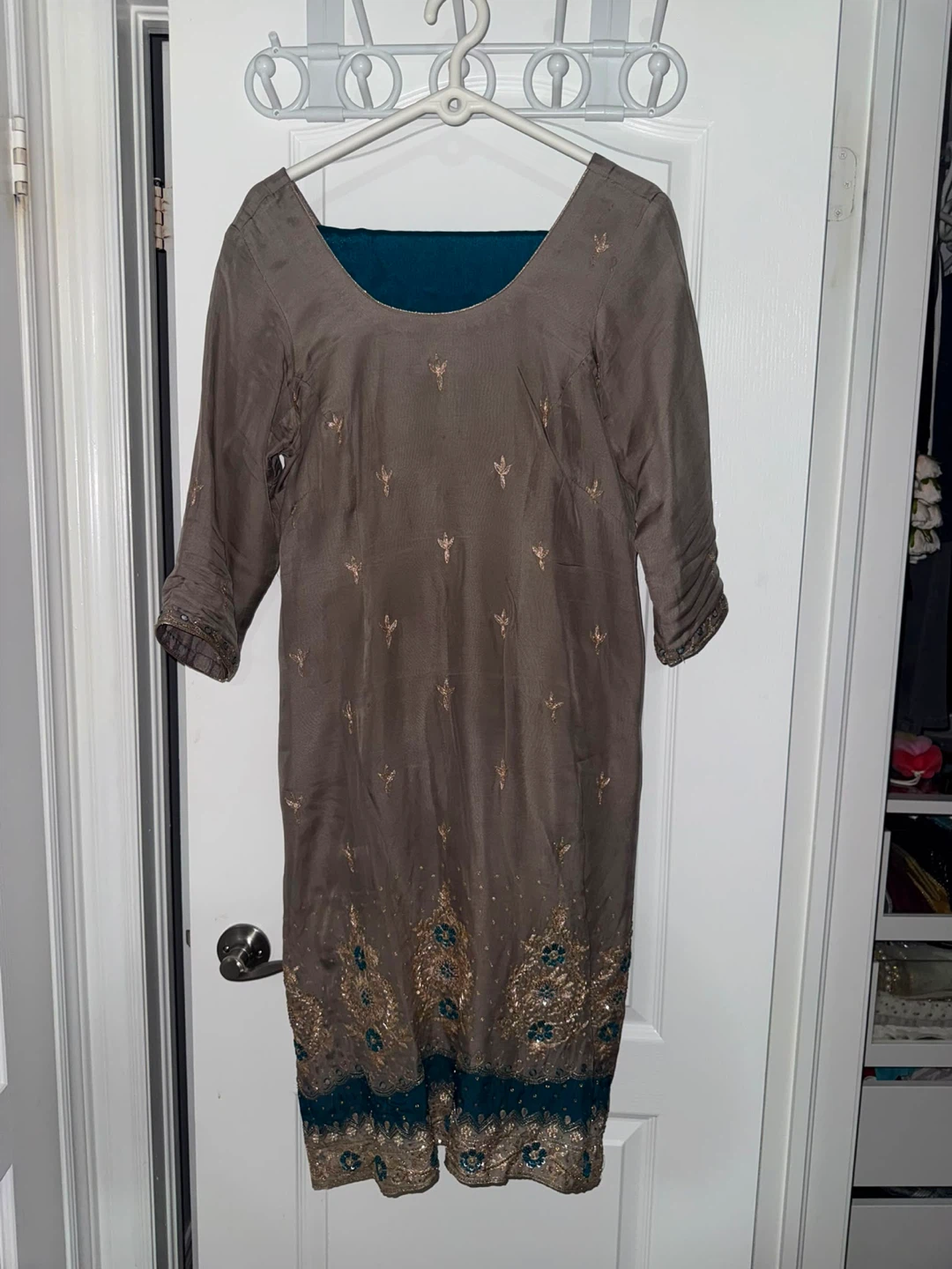 Grey teal embroidered Punjabi suit - photo 2