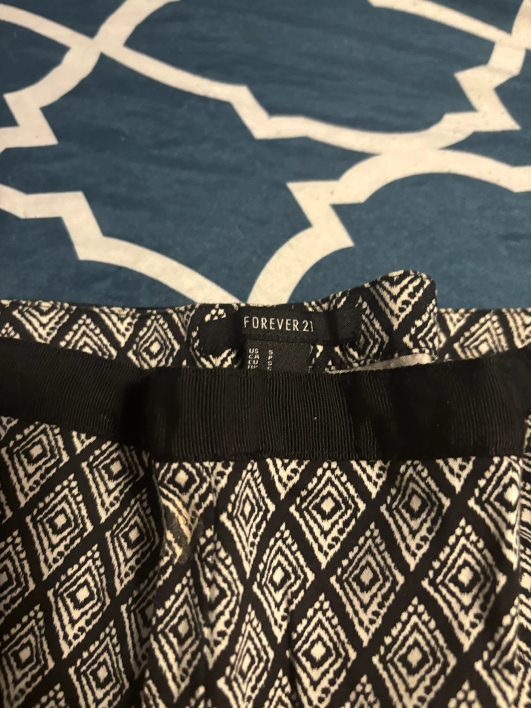 Forever 21 Geometric Print Pants - photo 2