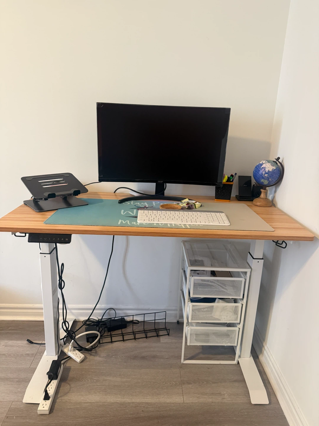 Electric Height Adjustable Standing Desk