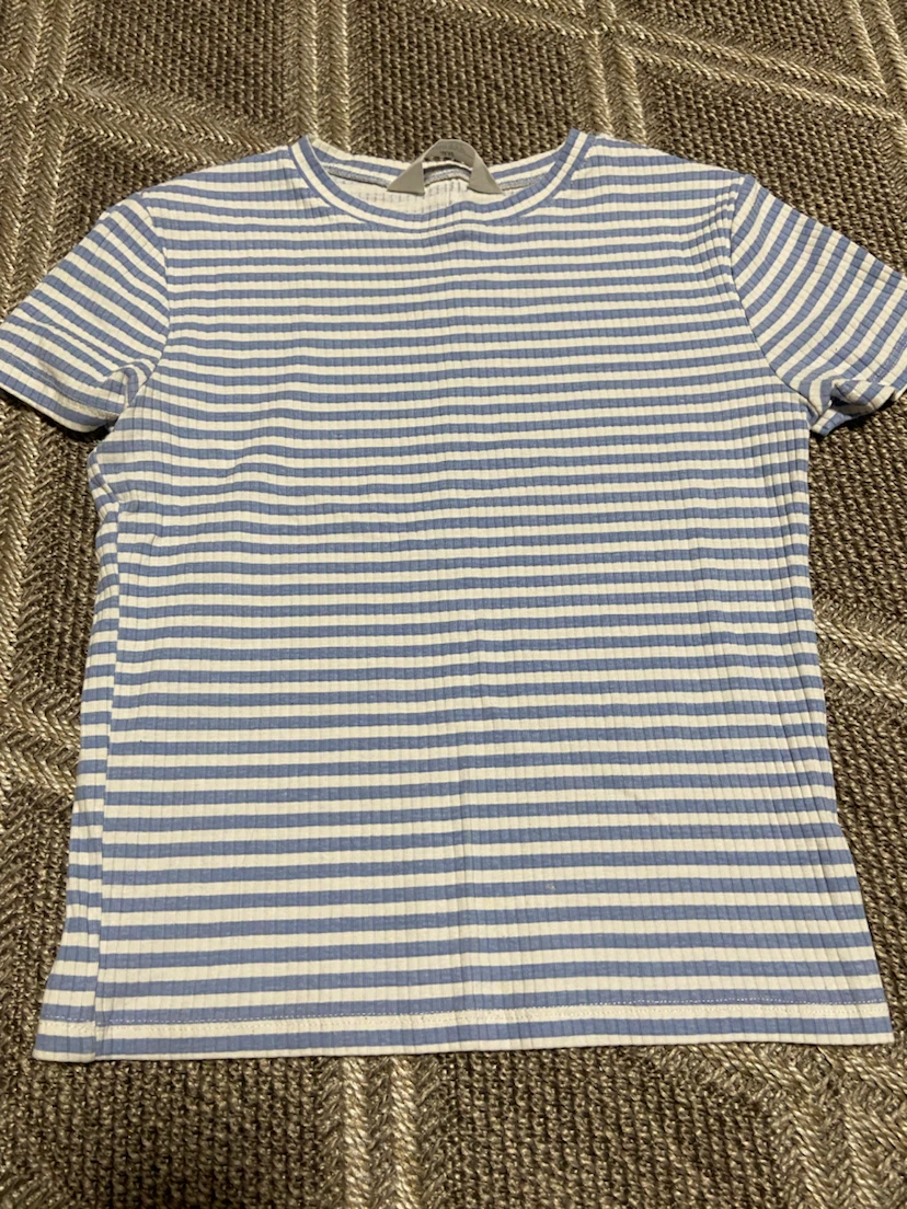 Assorted T-Shirt Bundle - photo 2