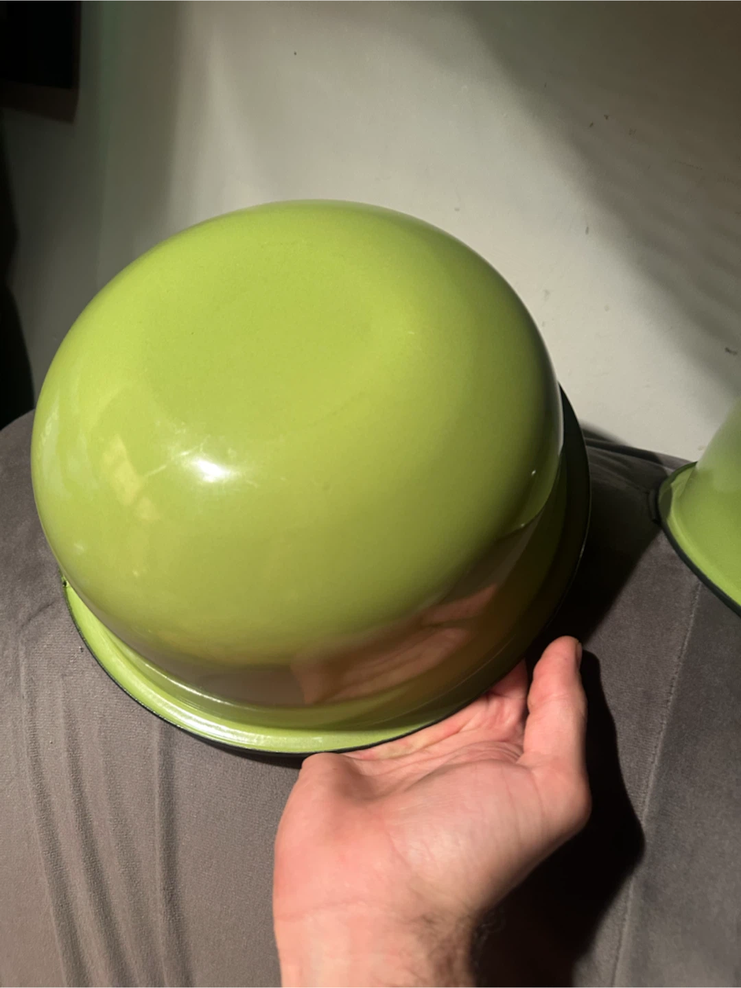 Pair of green enamel mixing bowls - photo 2