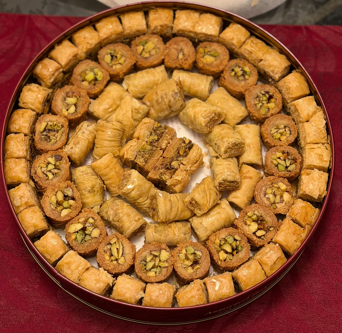 Zalatimo Sweets Assorted Baklava with Pistachios 1 KG - photo 4