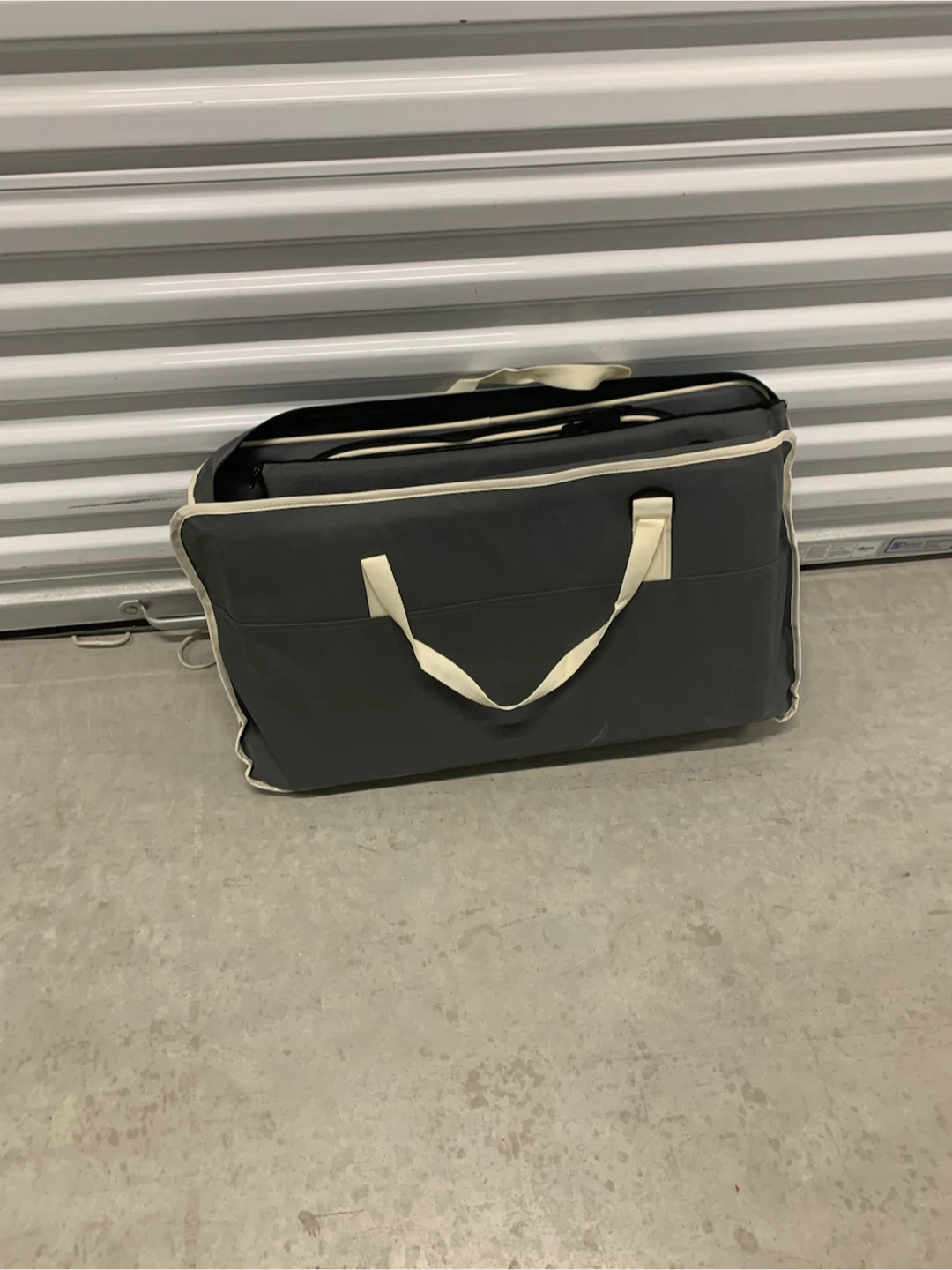 Pet Carrier Rolling Bag - photo 2