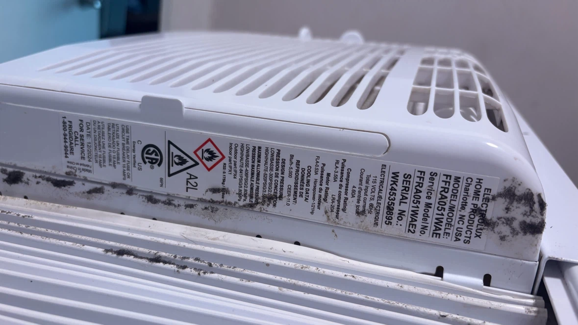 Frigidaire Window Air Conditioner - photo 3