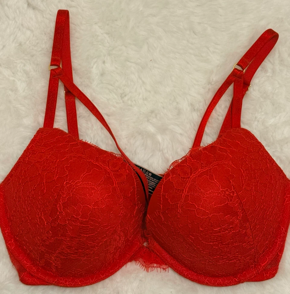Victoria Secret Red Lace Push-Up Bra 32D