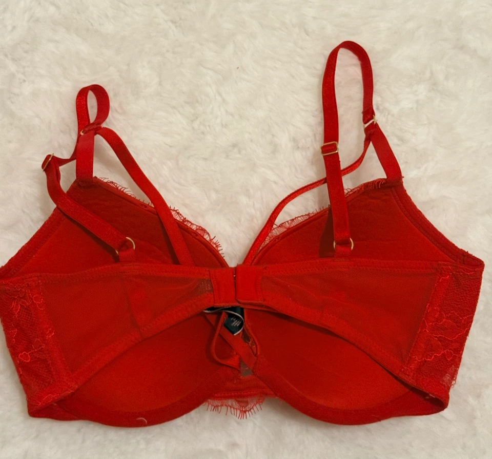 Victoria Secret Red Lace Push-Up Bra 32D - photo 2