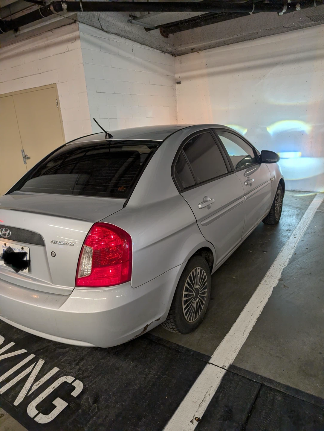 2006 Hyundai Accent Sedan - photo 2