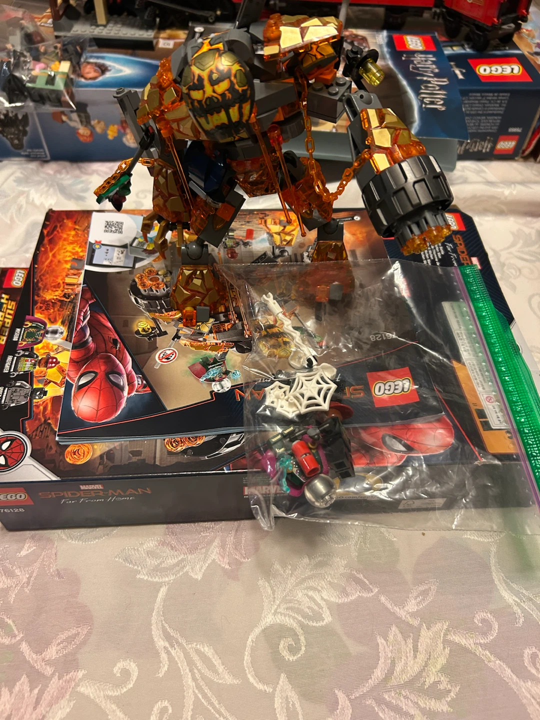 LEGO HARRY POTTER & MARVEL - photo 3
