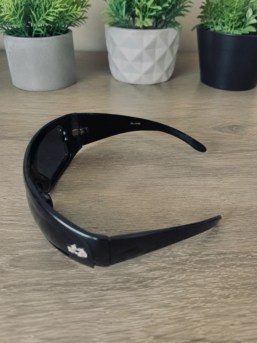 DG Designer Sunglasses – Excellent Condition (READ DESCRIPTION! - photo 3