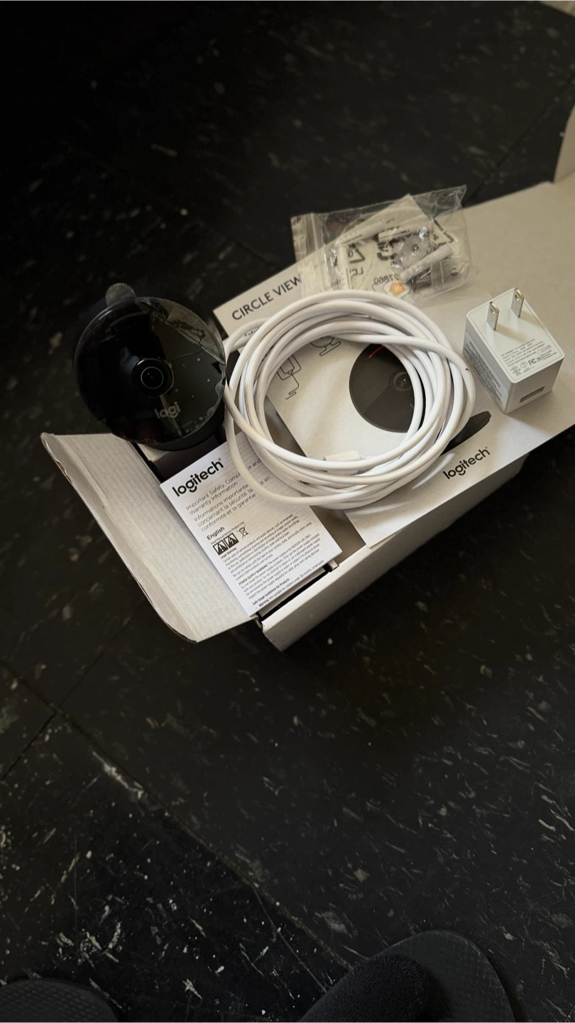 GOOD AS NEW! Logitech Circle View Cam - photo 2