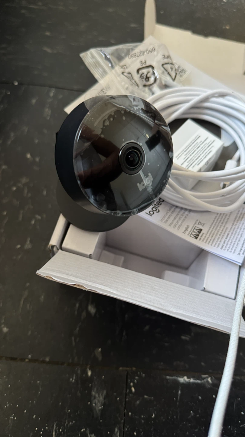 GOOD AS NEW! Logitech Circle View Cam - photo 3